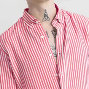 FalconWear Men Regular Fit Solid Cut Away Collar Casual Shirt